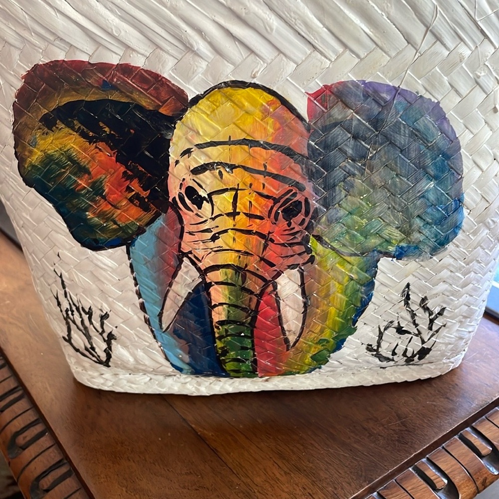 🌟🛍️HOST PICK🛍️🌟STUNNING HANDMADE BY THE MASAI MARA WICKER BASKET - Picture 2 of 8